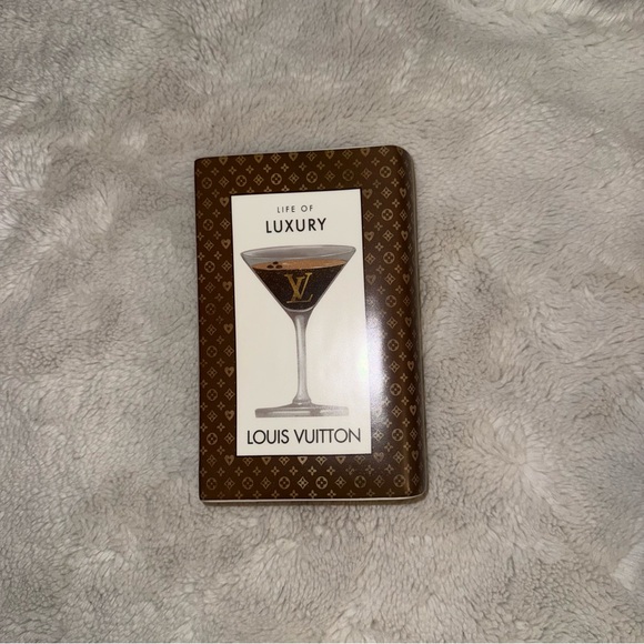 Book Style Fashion Vase - Picture 3 of 4